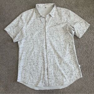 Lululemon Airing Easy Button Up Short Sleeve Shirt